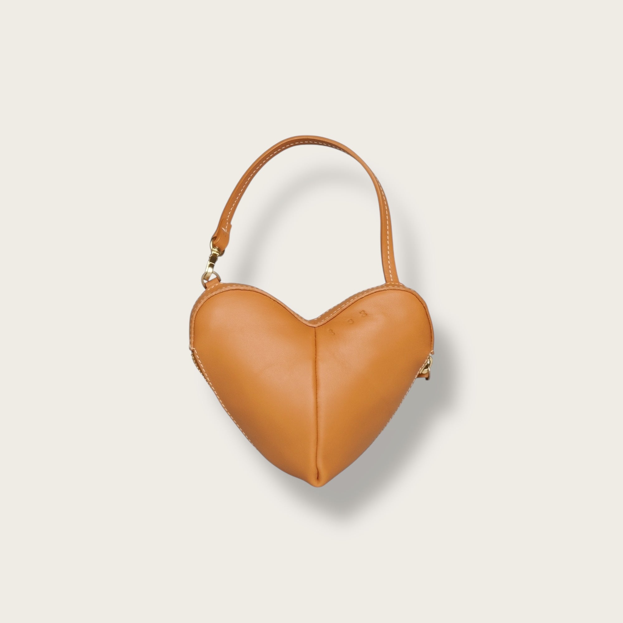 the corazón cognac pouch