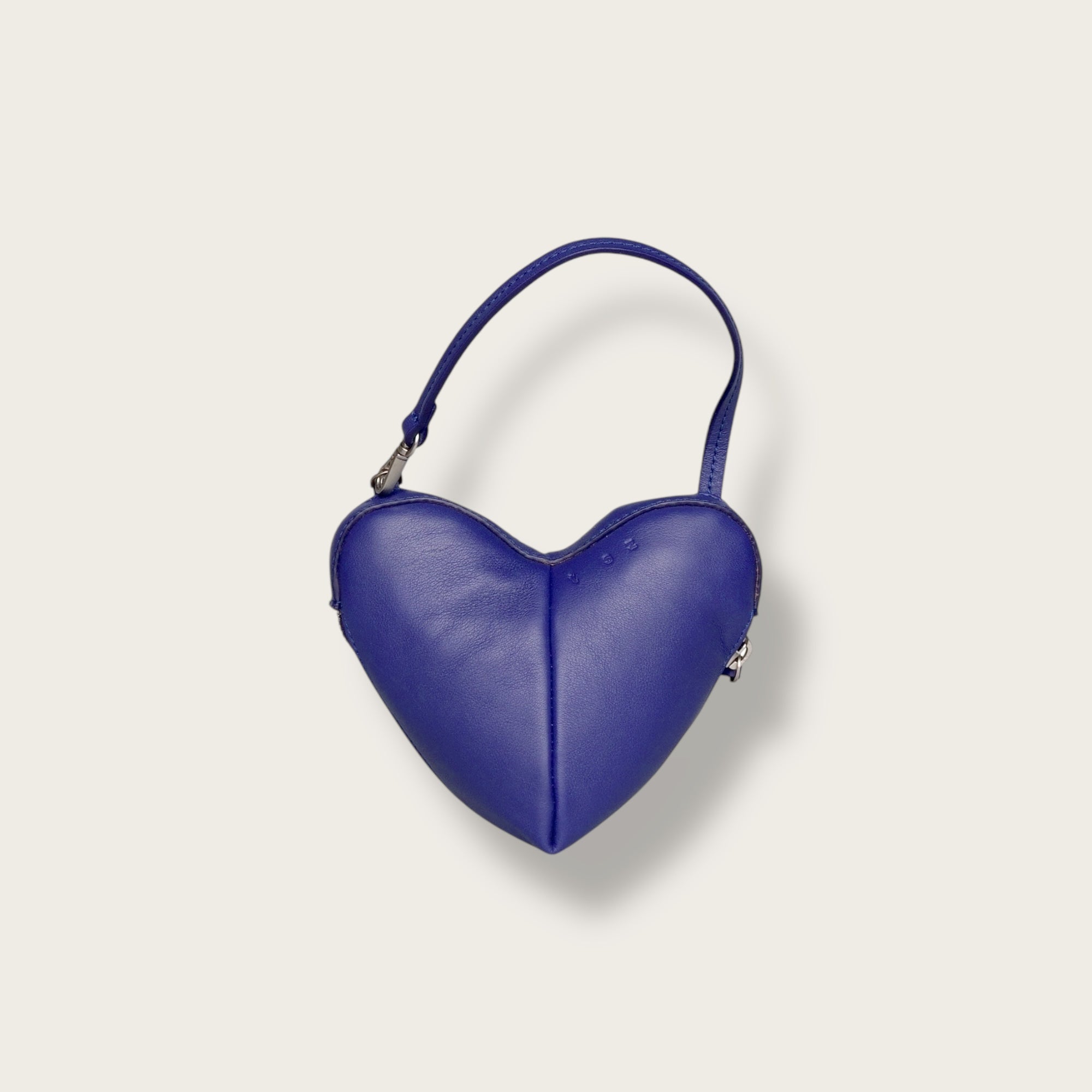 the corazón Klein blue pouch