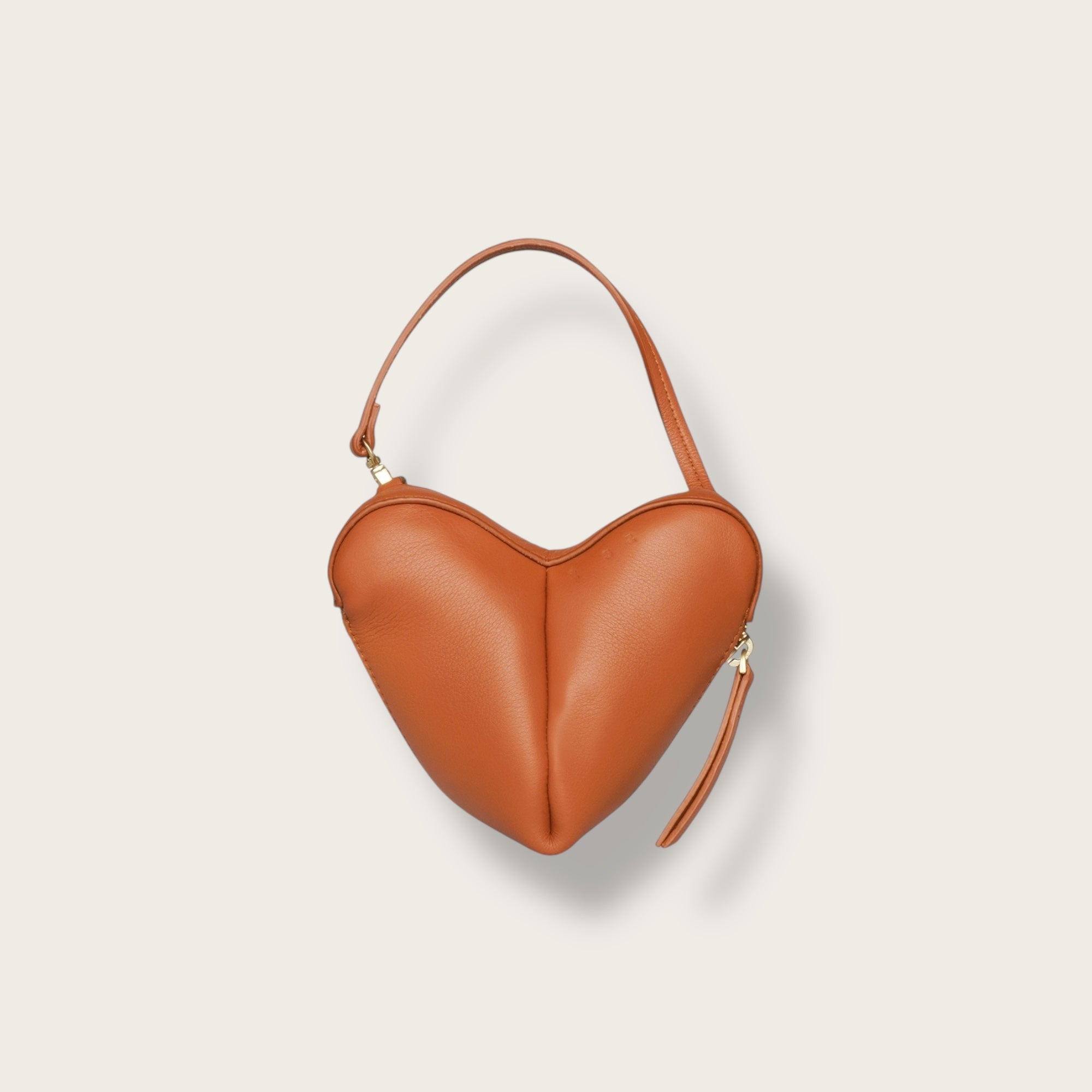 the corazón tan pouch