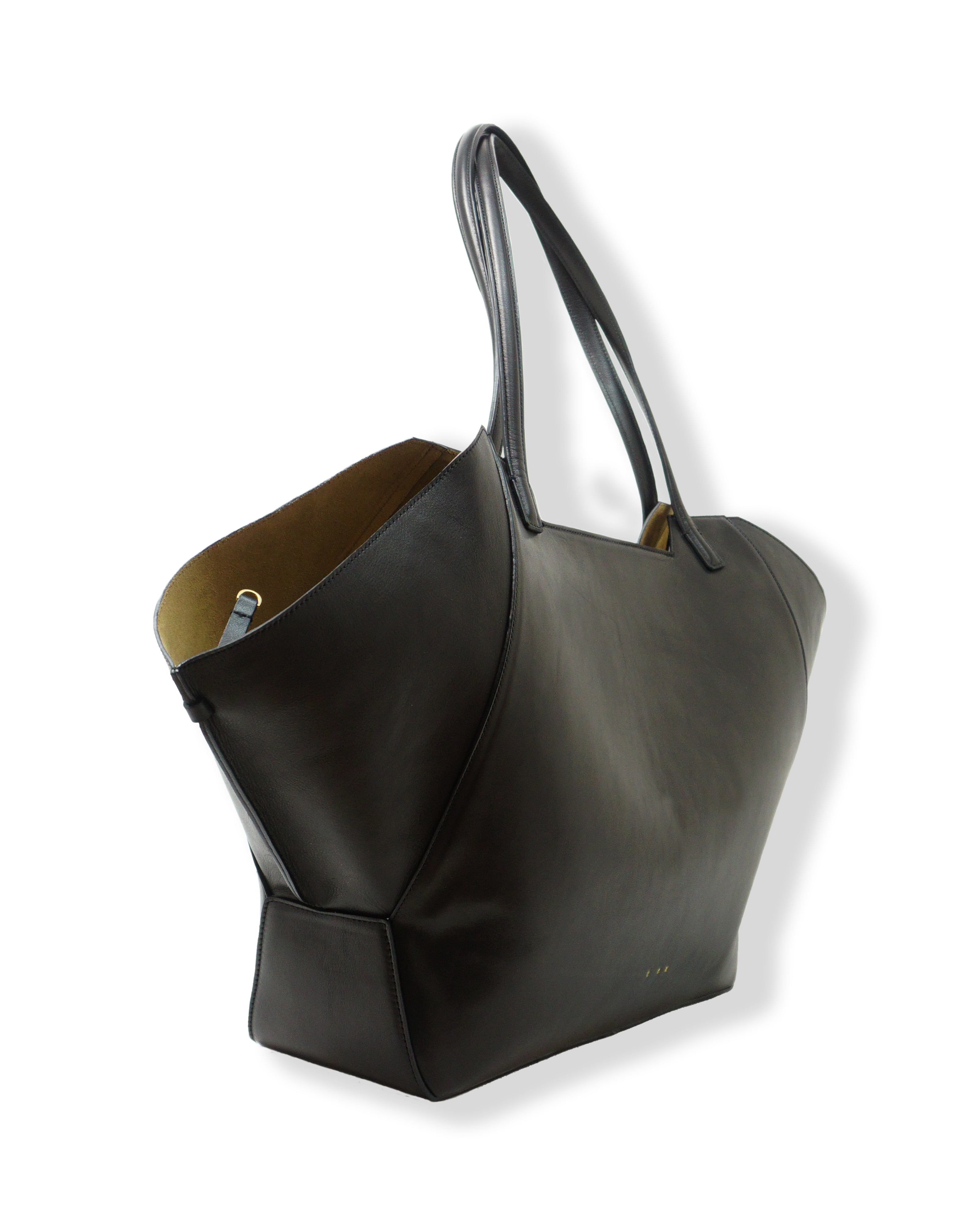 the V tote bag matte black