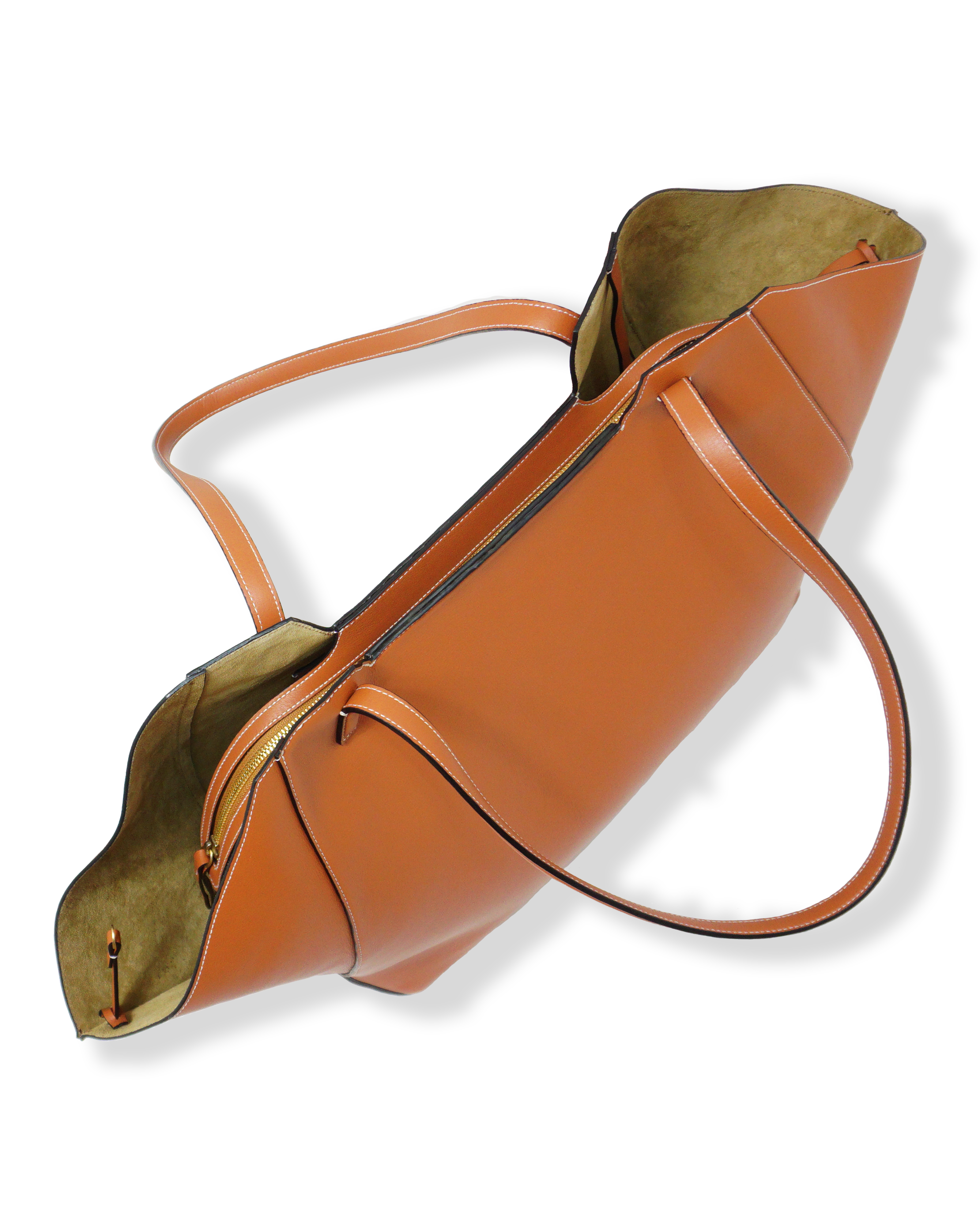 the V tote bag tan